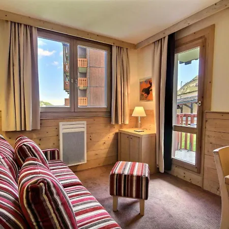 Joli Studio-cabine Pour 4 Avec Cuisine Equipee A Belle Plagne - Fr-1-455-192 דירה