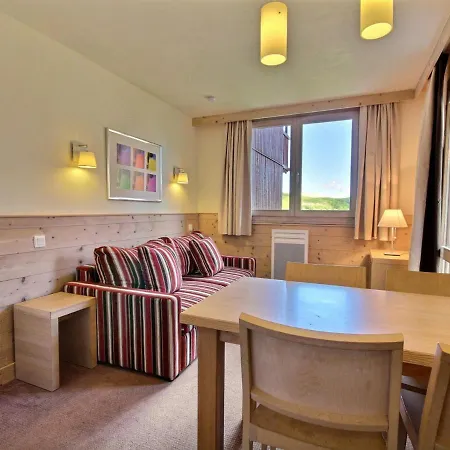Joli Studio-cabine Pour 4 Avec Cuisine Equipee A Belle Plagne - Fr-1-455-192 *